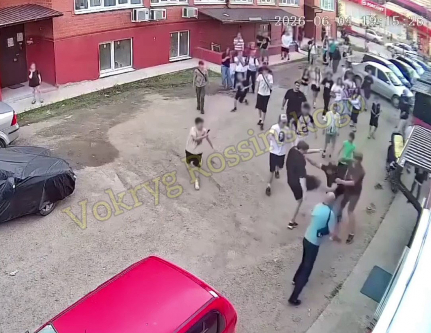 Краснодарский двор стал ареной жутких событий: избиение и поножовщина