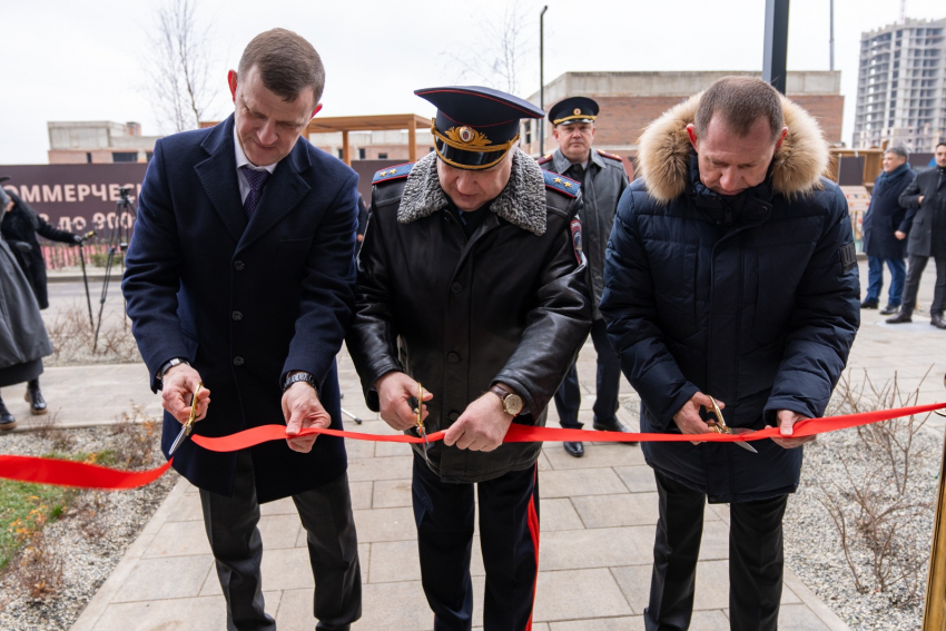 Девелопер ТОЧНО построил и передал городу новый пункт полиции 