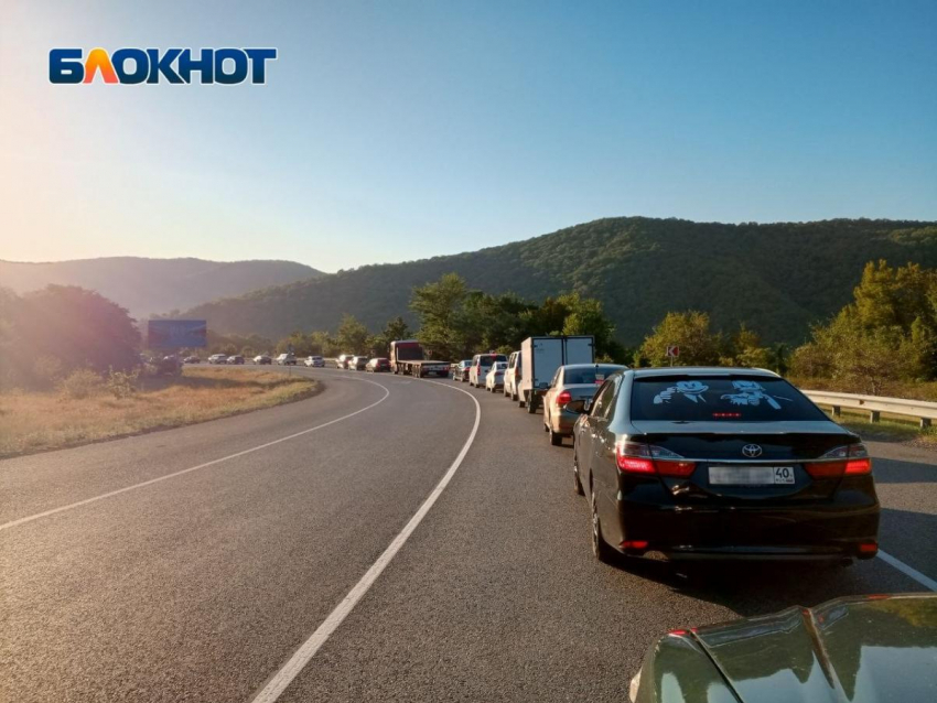 Девять новых камер ловят водителей на трассах Краснодарского края 