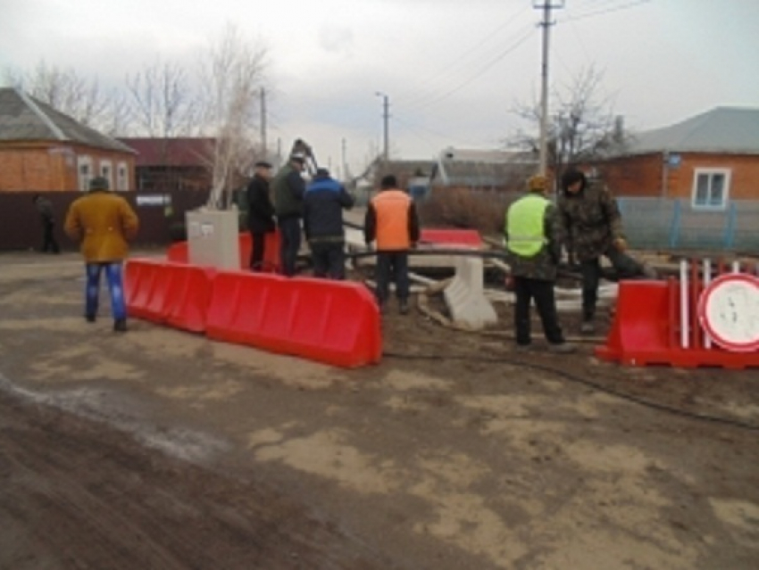 В Кореновске произошла авария на канализационном коллекторе 