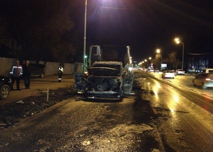 В Краснодаре сгорела грузовая «Газель»