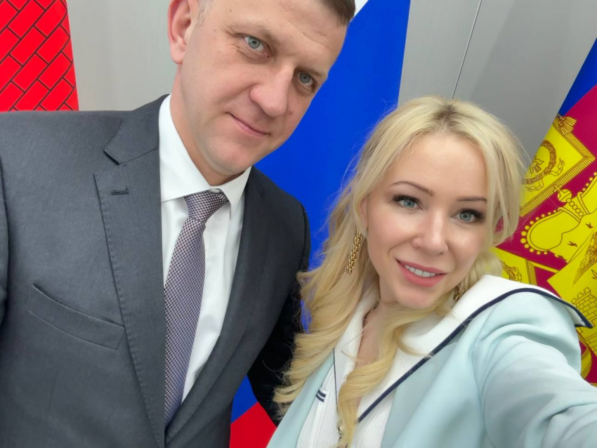 Екатерина Мизулина сделала селфи с мэром Краснодара