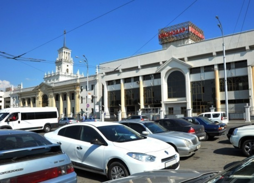 Благотворительные боксы на автовокзале Краснодара считают мошенническими