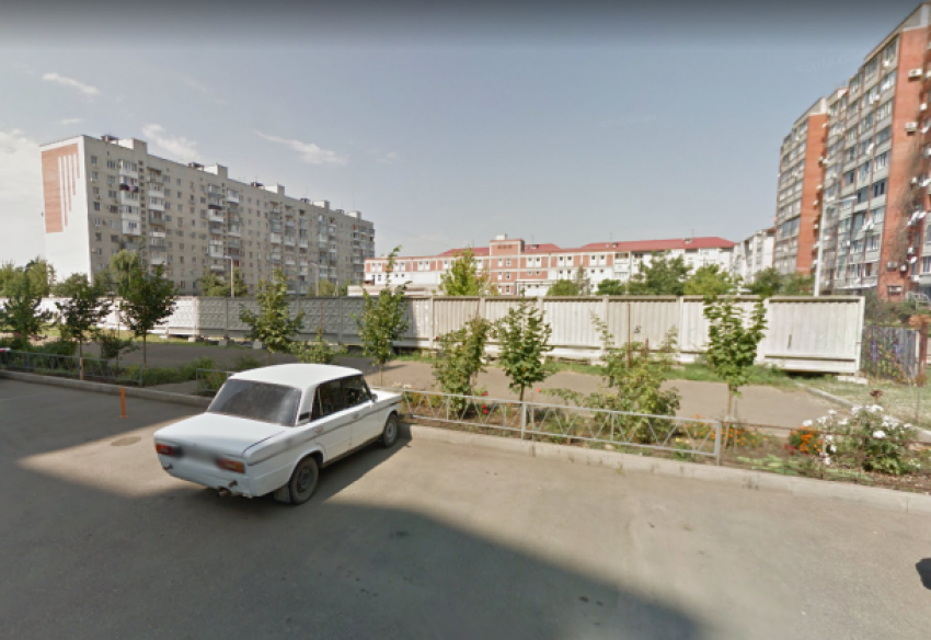  «16-этажный дом строят прямо у нас во дворе», - жители Школьного микрорайона Краснодара 