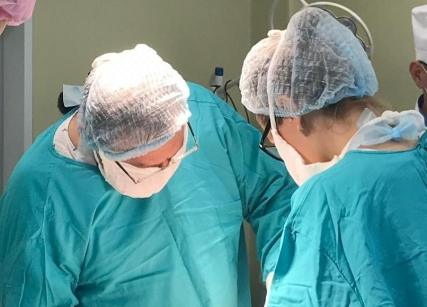 В Краснодаре врачи спасли новорожденного с пороками системы пищеварения