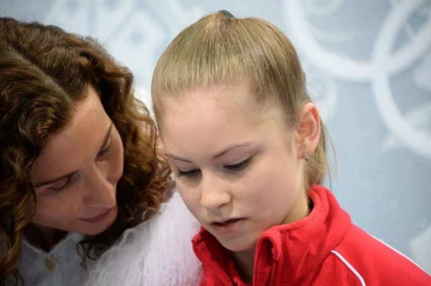 Олимпийская чемпионка Сочи Липницкая с треском провалила произвольную программу 