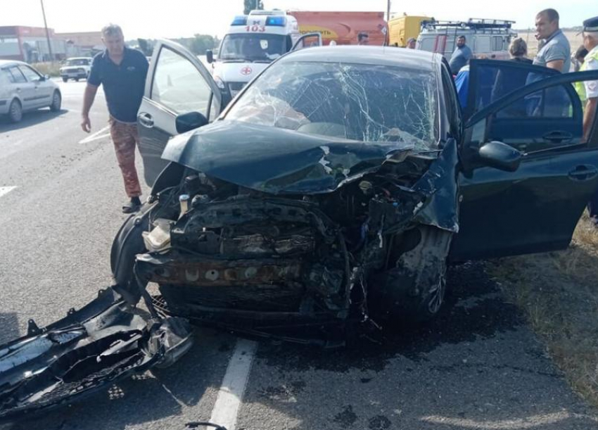 В Краснодарском крае четыре человека пострадали в аварии из-за грубого нарушения правил