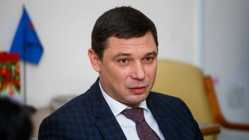 Бежал под Высоцкого: мэр Краснодара устроил флэшмоб