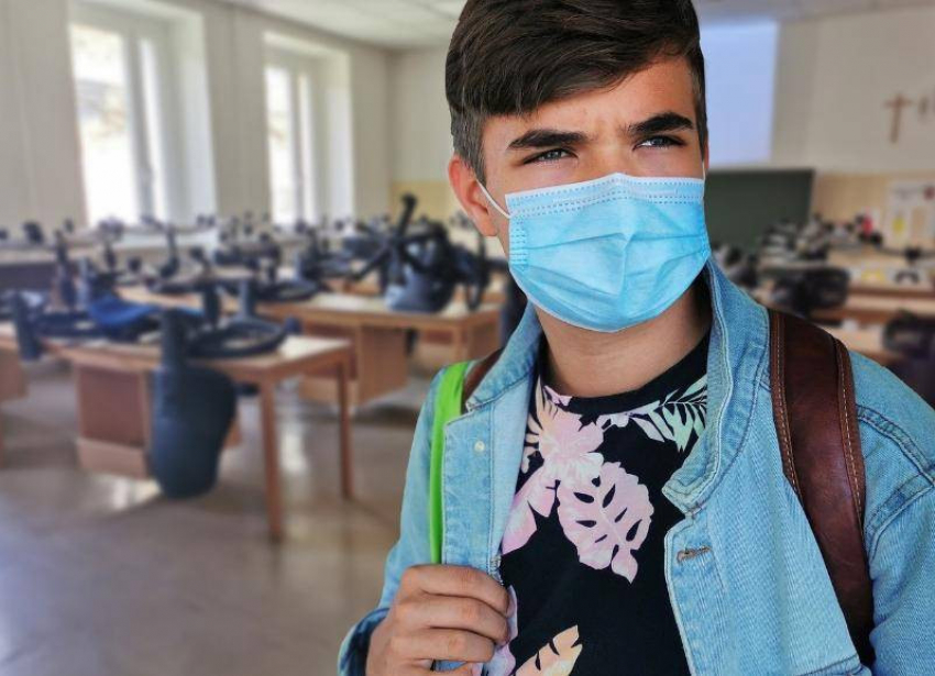 Более 11 тысяч кубанских школьников переведены на дистанционное обучение из-за коронавируса 
