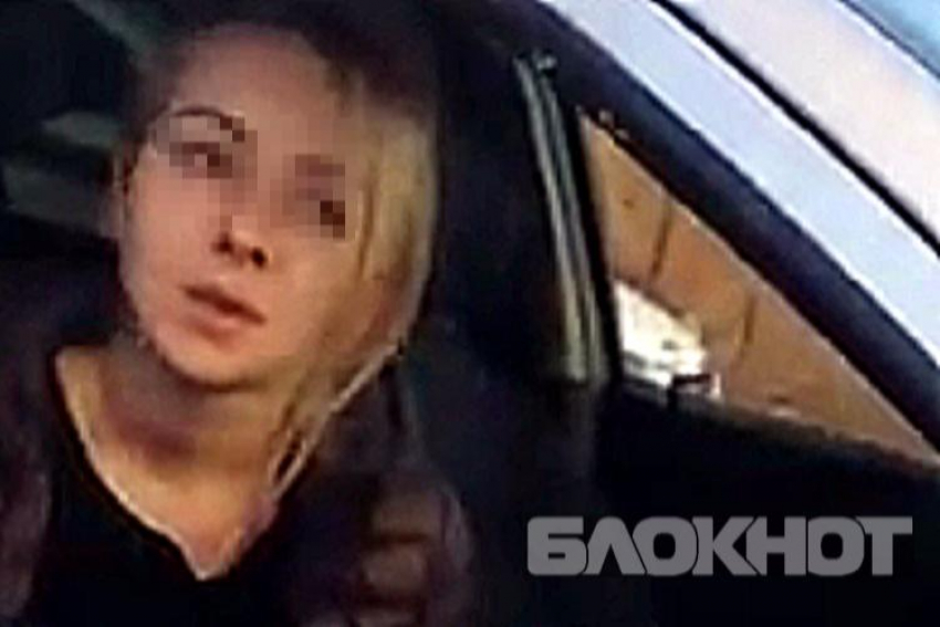 Протаранившая 17 авто в Краснодаре «засветилась» на видео в 5 ДТП