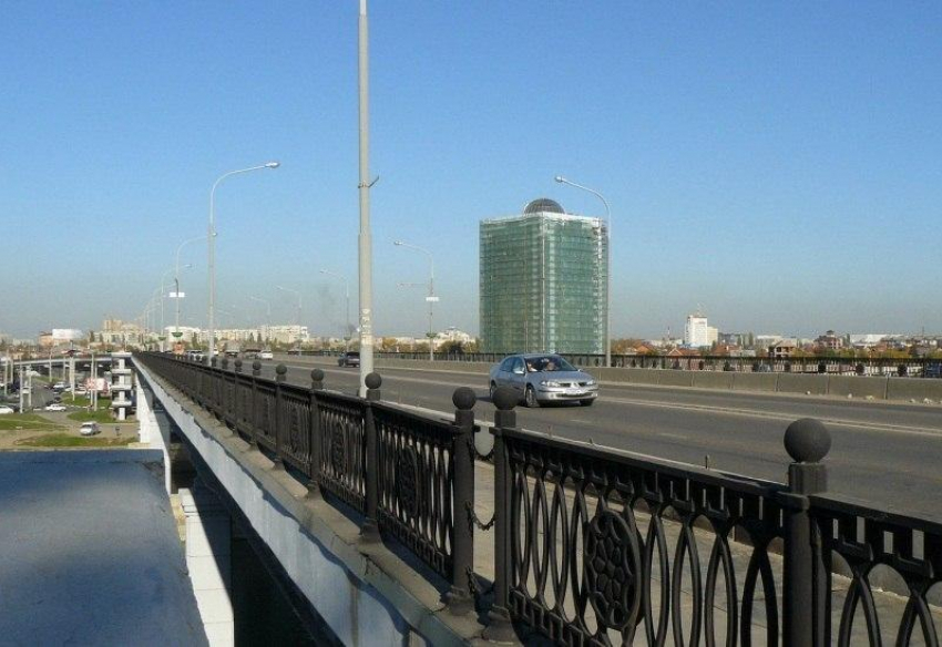 Мэр Краснодара предложил переименовать Тургеневский мост