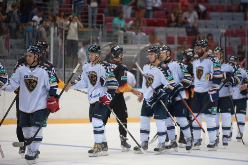 Сочинцы обыграли команду Санкт-Петербурга на «Sochi Hockey Open»