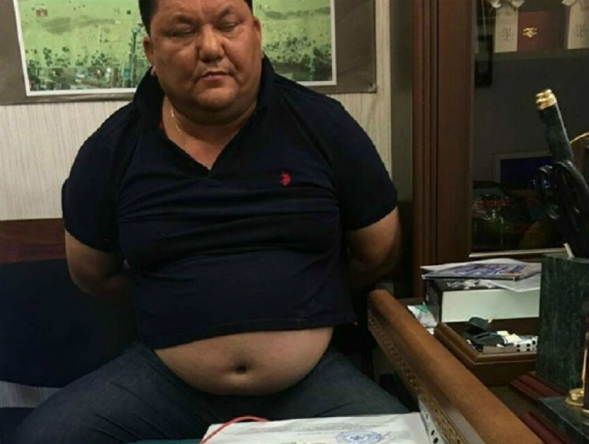 Ближайшего сподвижника мэра Анапы задержали по подозрению в коррупции