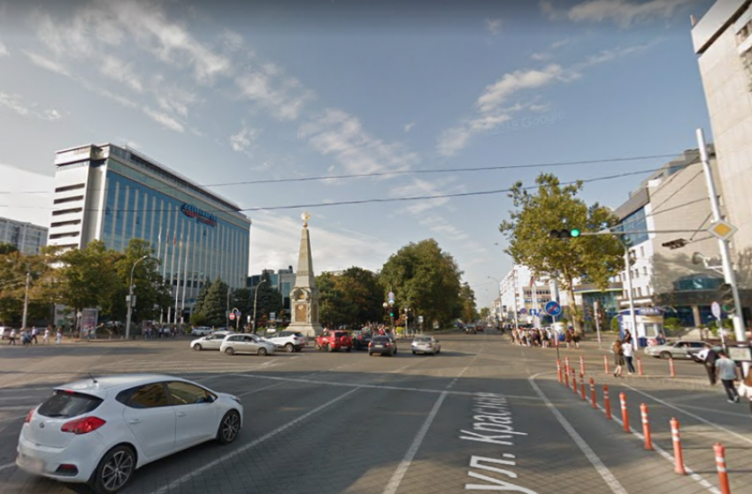  На пересечении улиц Красной и Буденного в Краснодаре из-за пробок изменят работу светофора 
