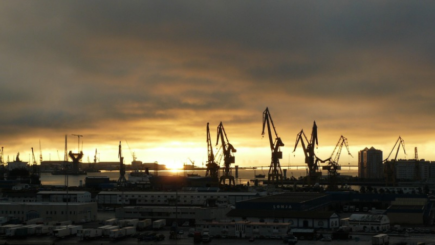 На морском терминале КТК под Новороссийском полностью остановили погрузку нефти