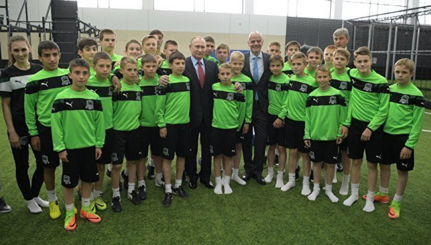 Владимир Путин: В Краснодаре растет будущее российского футбола