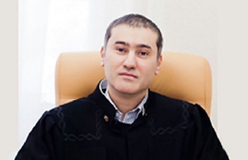 На матерившегося судью-хама из Краснодарского края наложили дисциплинарное взыскание