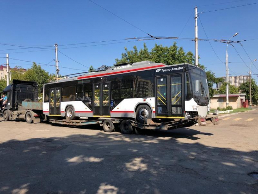 Из Вологды в Краснодар доставили первый троллейбус с автономным ходом