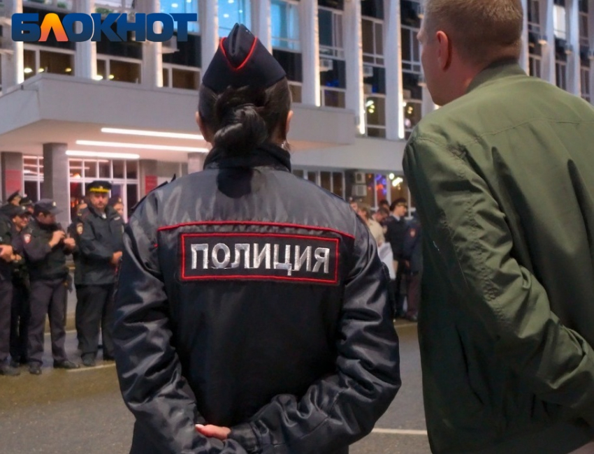 «Иногда подростки от нас убегают»: в Краснодаре провели рейд по соблюдению «детского закона»