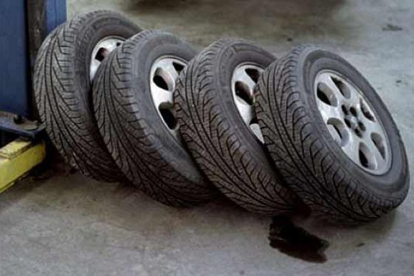 В Краснодарском крае полицейские раскрыли кражу колес с автомобилей