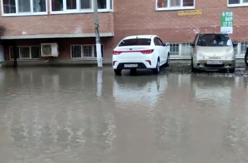 Ужасы нашего городка: Музыкальный район Краснодара после снегопада погрузился под воду