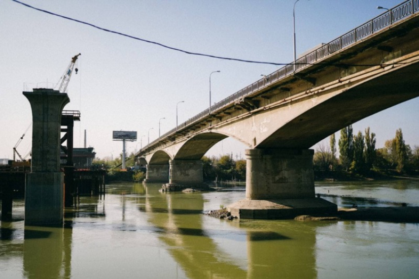 Правительство РФ выделило 3,9 млрд рублей на достройку моста между Краснодаром и Адыгеей