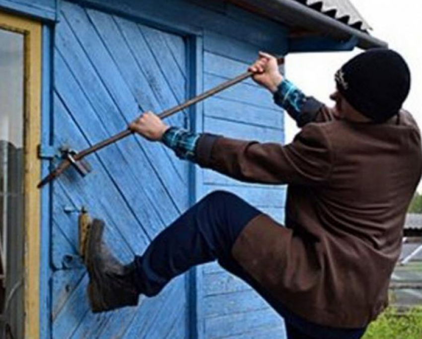 Житель Амурской области несколько месяцев «обчищал» дачные дома на Кубани