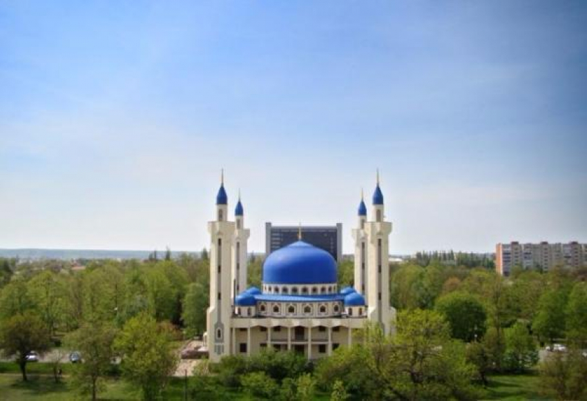 Для мусульман Адыгеи и Краснодарского края установили минимальный размер пожертвований