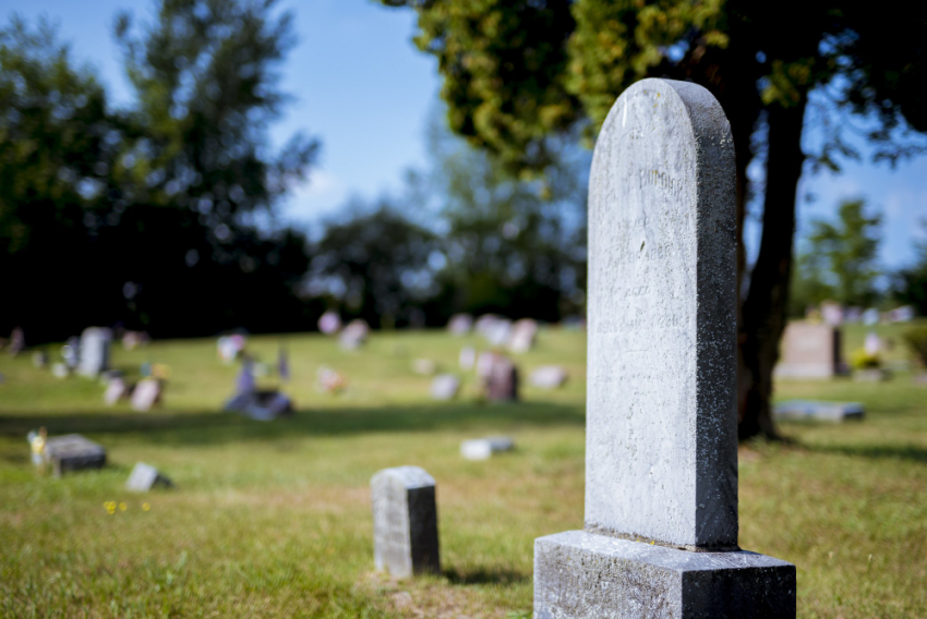 Похороны умершего: смотрим плюсы и минусы кремации