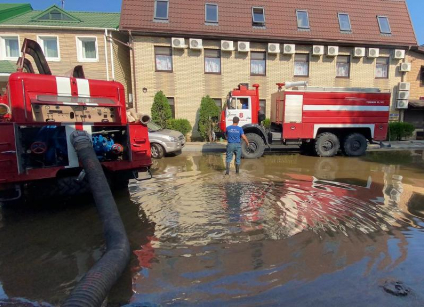 Спасатели завершают работы по восстановлению Кубани после потопа