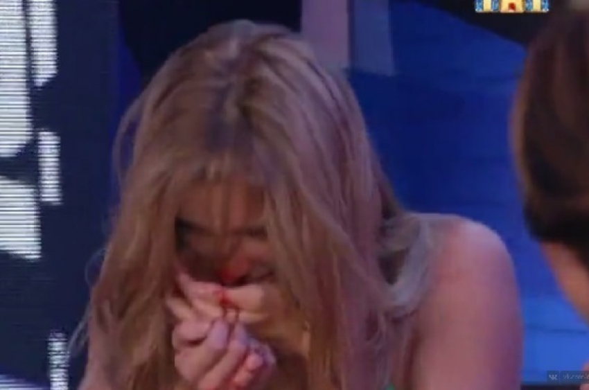Участница из Геленджика сломала нос в эфире «Танцев» на ТНТ