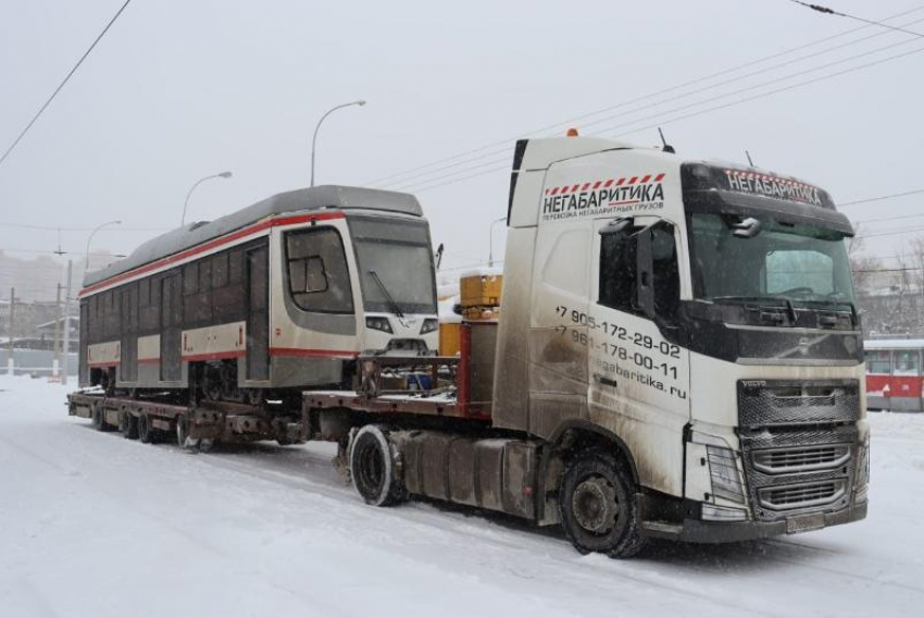 В Краснодар приехал пятый трамвай