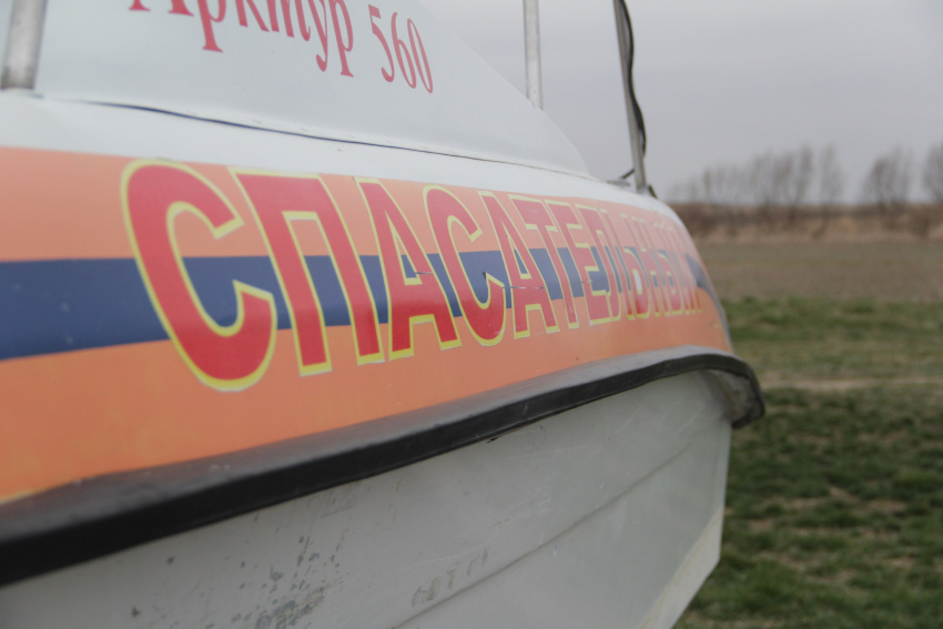 В Краснодарском крае объявили сразу два штормовых предупреждения