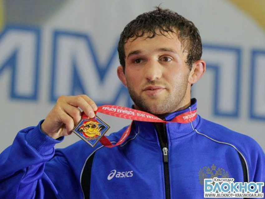 Кубанский атлет Бесик Кудухов получил медаль «За заслуги перед Отечеством»