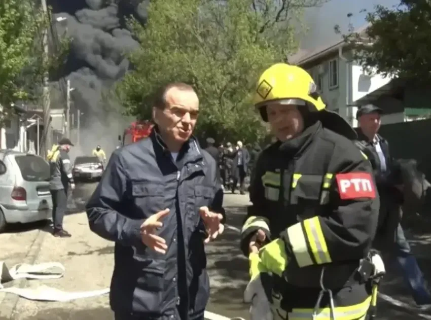 Режим ЧС ввели в Туапсинском округе из-за масштабного пожара на НПЗ 