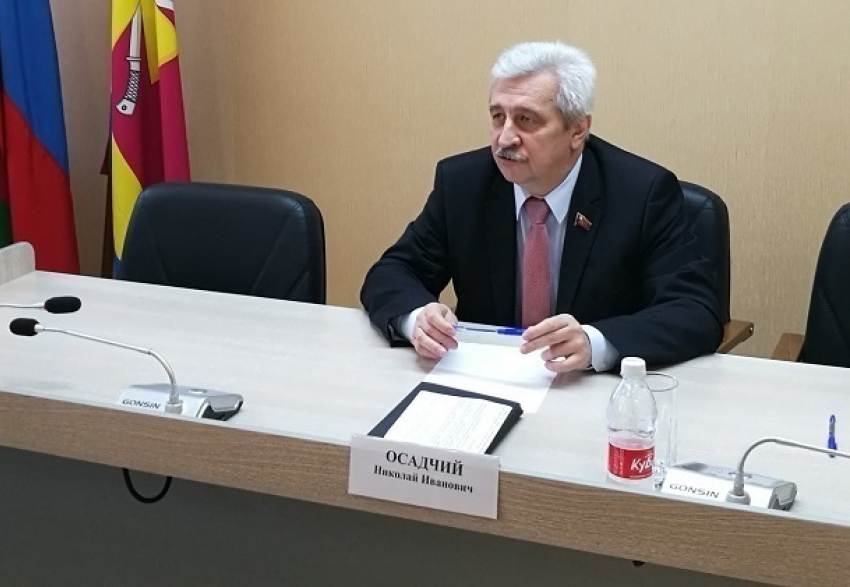 Кубанский коммунист-депутат обсудил проблемы станицы Динской