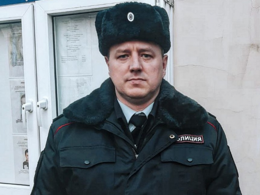 В Краснодаре майор полиции спас парня от самоубийства после ссоры с девушкой