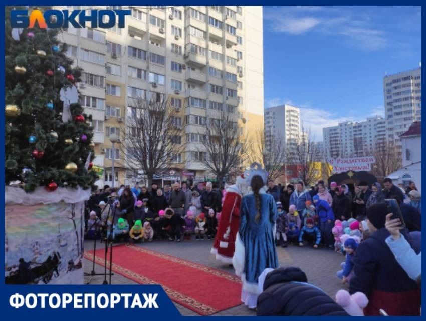 Дед Мороз и Снегурочка, вертеп и бесплатные подарки в храме: Краснодар празднует Рождество