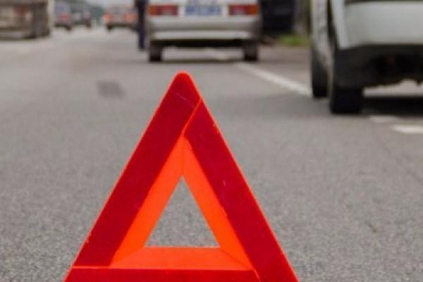 В Ленинградском районе в лобовом столкновении погибли два человека