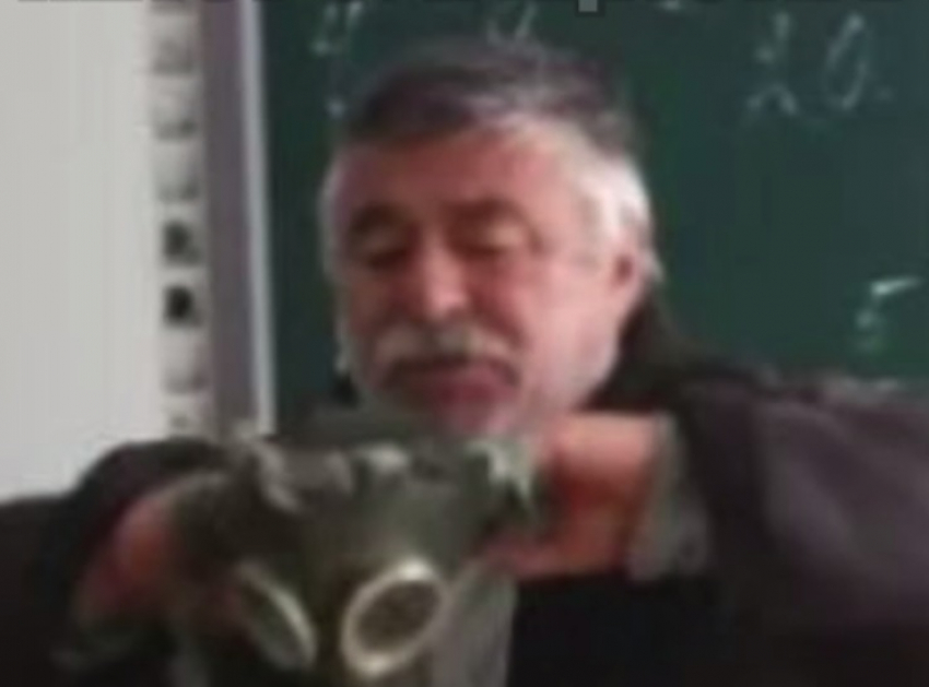 В Краснодаре учитель математики во время урока назвал русских свиньями