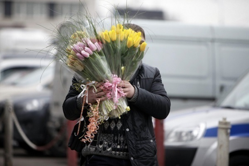 В Краснодаре 8 марта женщинам подарят 2000 подарков