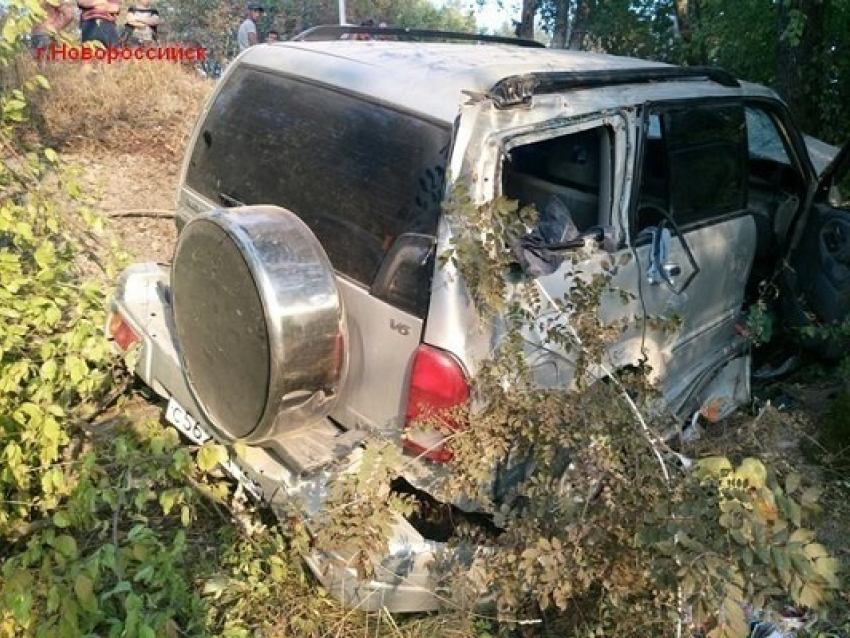 ДТП на Кубани: водитель вылетел на встречку и убил свою пассажирку 