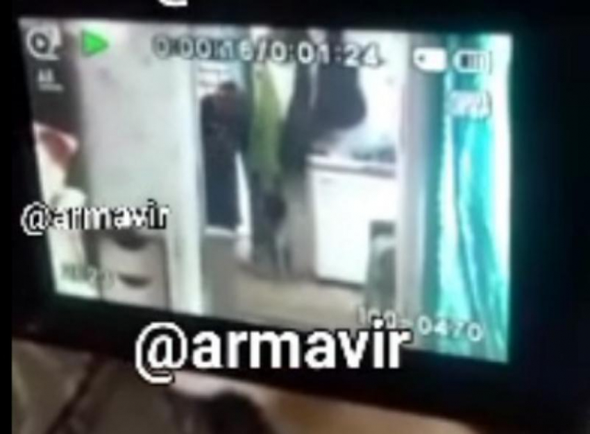 Жестокое избиение ребенка в Армавире попало на видео