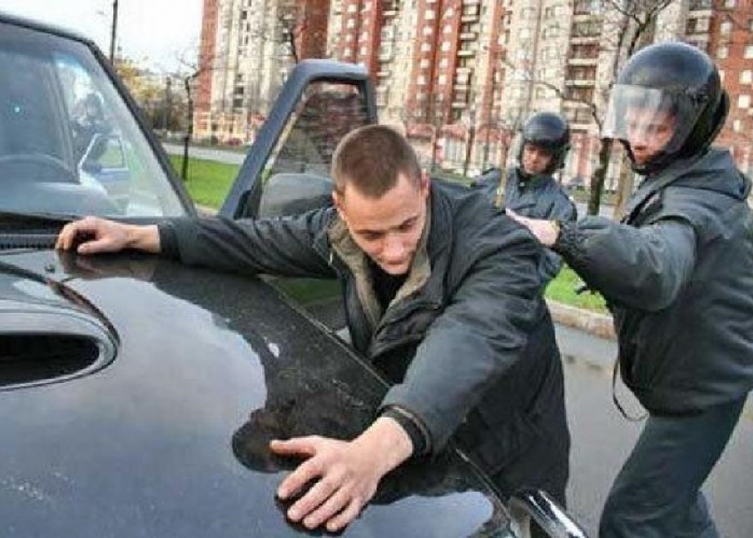 Житель Кубани попал в ДТП на угнанной машине