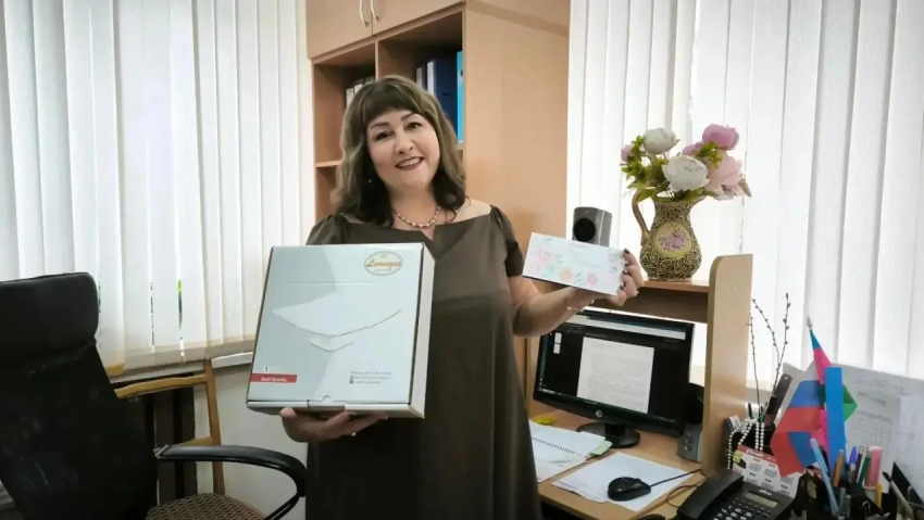Библиотека, куда возвращаются: хранительница культуры из хутора Ленина отметила день рождения