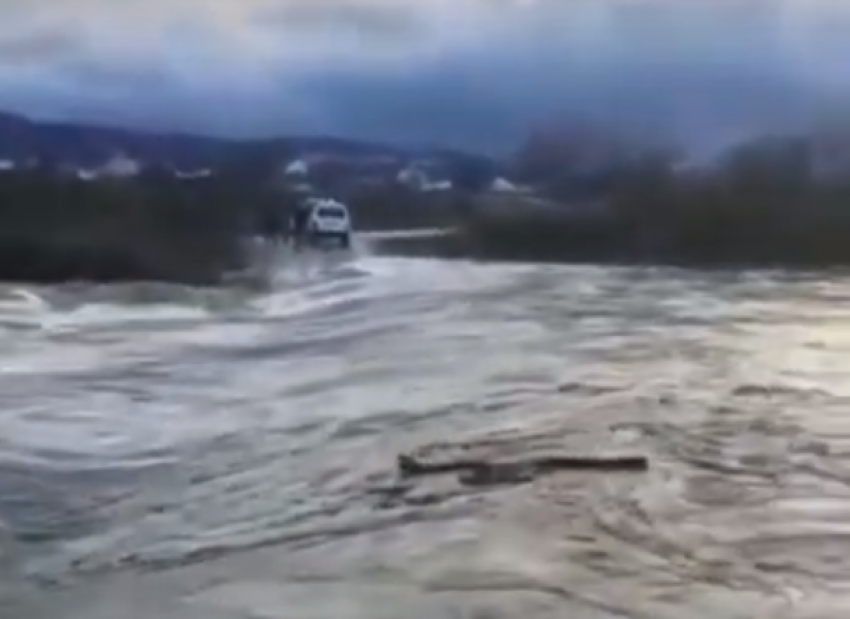 В нескольких районах Кубани поднялся уровень воды в реках