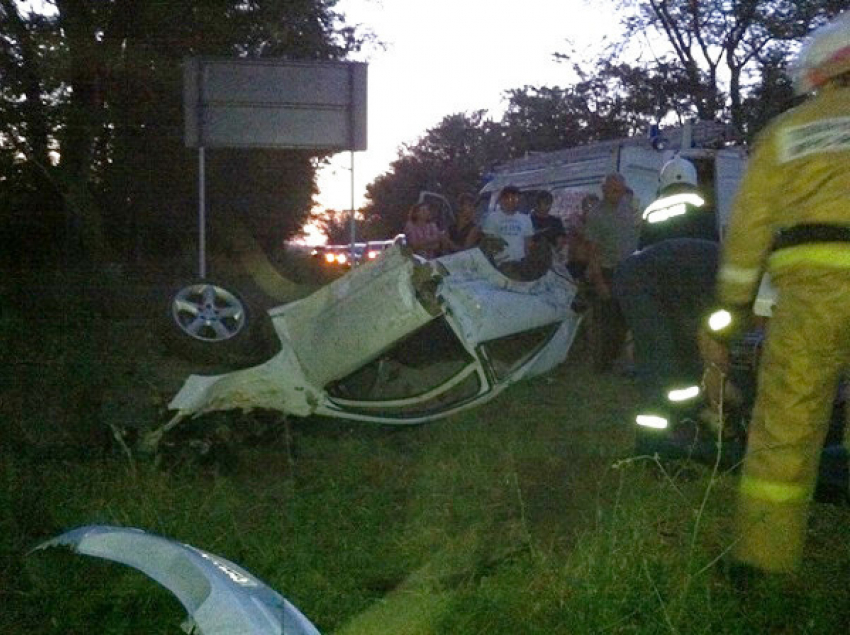 В Новокубанском районе в аварии погибли два молодых человека