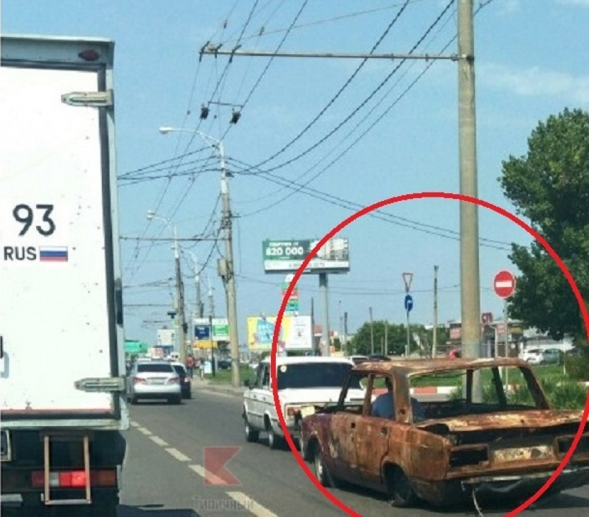 «Раритетная» машина катается по улицам Краснодара