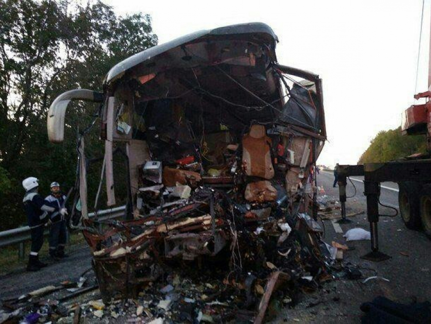МВД опровергло информацию о седьмом погибшем в аварии автобуса на Кубани