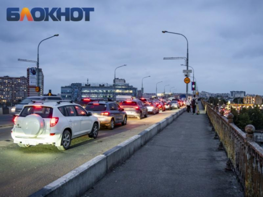 Новая схема движения: исчезнут ли пробки на Тургеневском мосту?